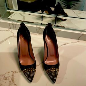 Used Authentic Gucci Gold Studded Pumps Black - Size 41
